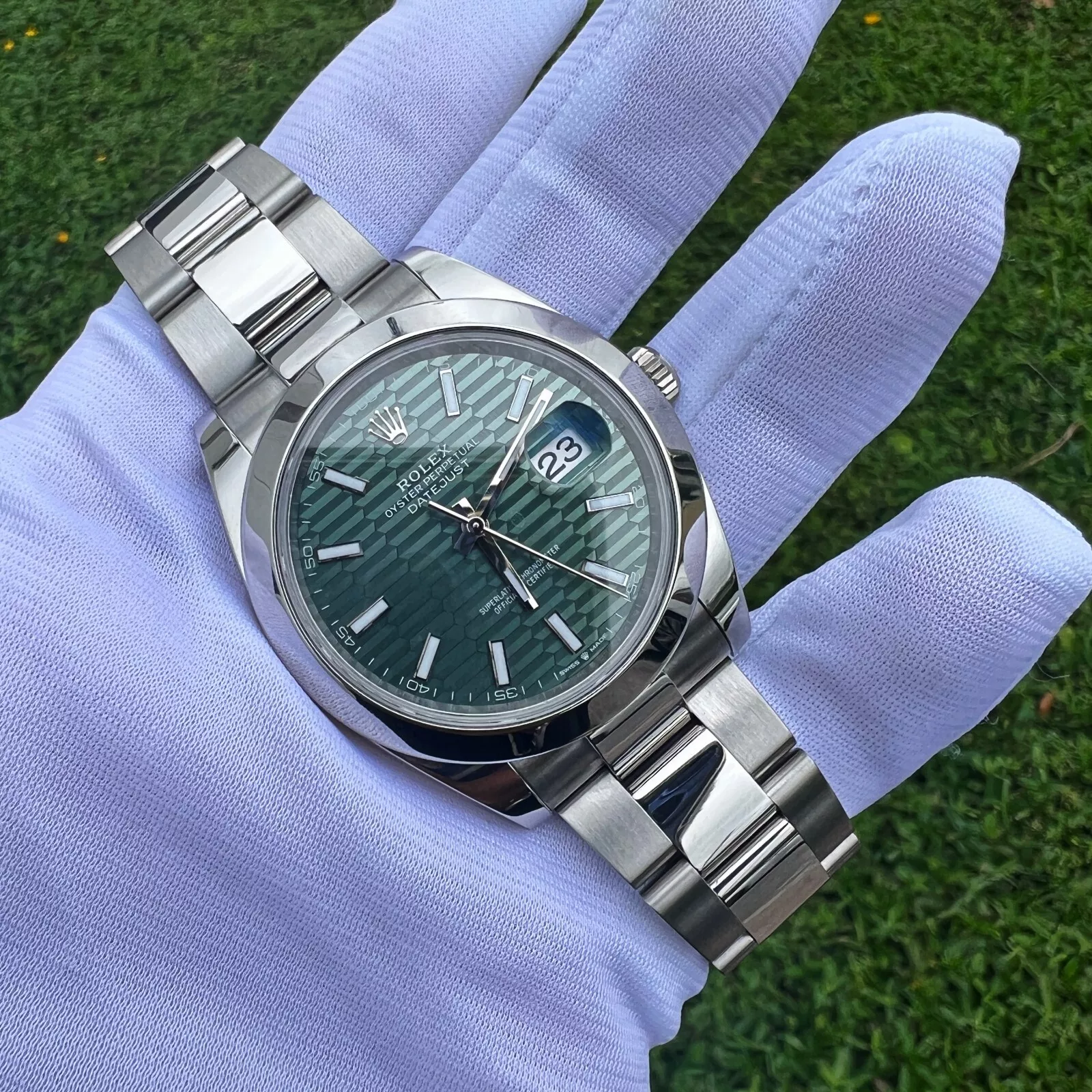 Rolex Datejust 41 GREEN Motiff Dial – RARE – Jubilee – 126300 2023